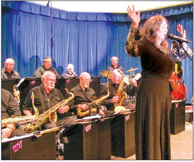 Velvetones to play Sunday