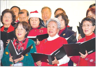 The HO HO HO holidays are here