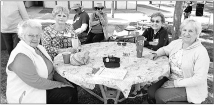Shuffleboard Club celebrates court restoration project with potluck