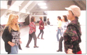 DANCING FEET 	The Dancing  ….