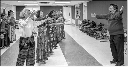 Dancers show song lyrics through movement