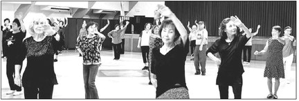 Joyful Line Dance: beginners and pros are welcome