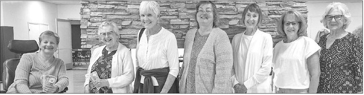 Yahtzee Club has halftime socials to mingle with friends and neighbors